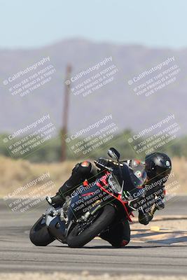 media/Oct-13-2025-Moto Forza (Mon) [[a66d839500]]/2-A Group/Session 3 (Turn 16)/